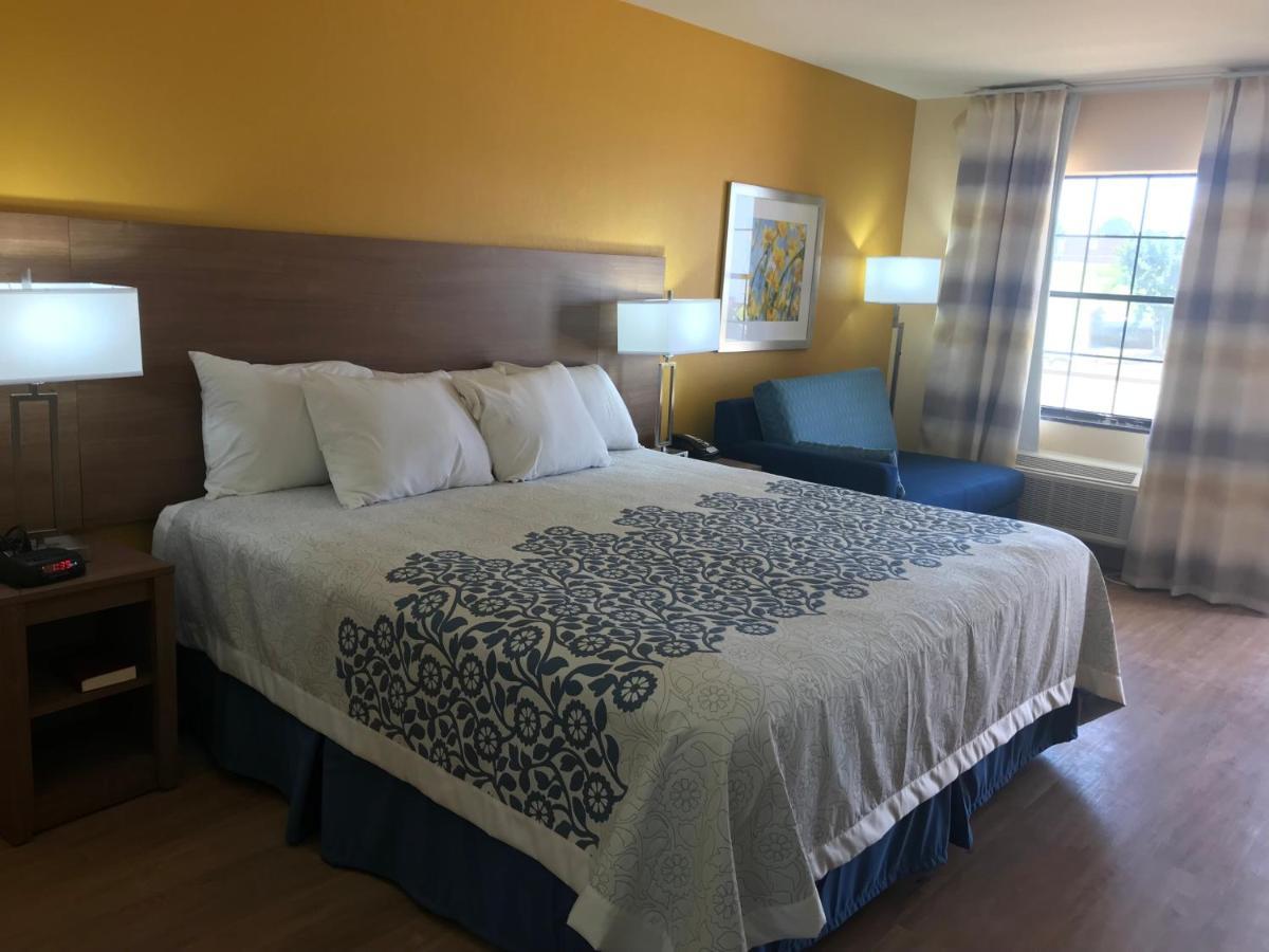 Days-Inn By Wyndham Batesville Ar Экстерьер фото