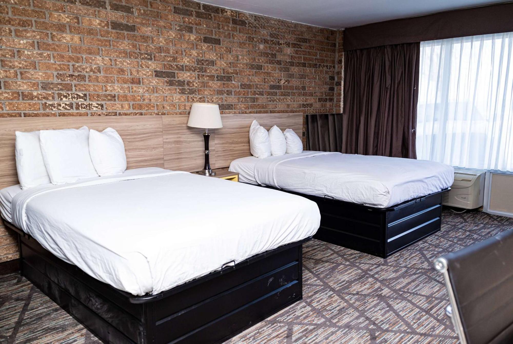 Days-Inn By Wyndham Batesville Ar Экстерьер фото