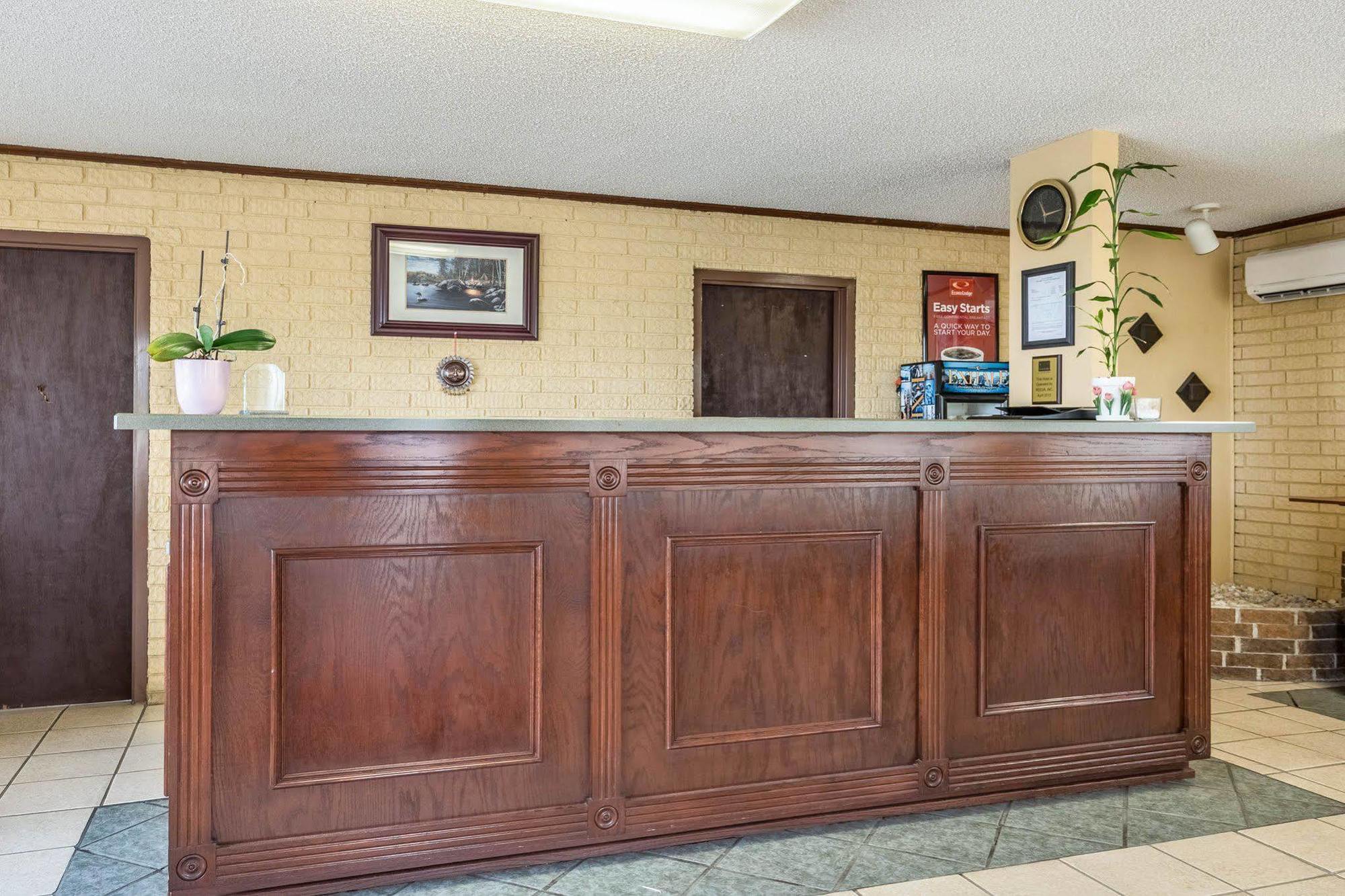 Days-Inn By Wyndham Batesville Ar Экстерьер фото